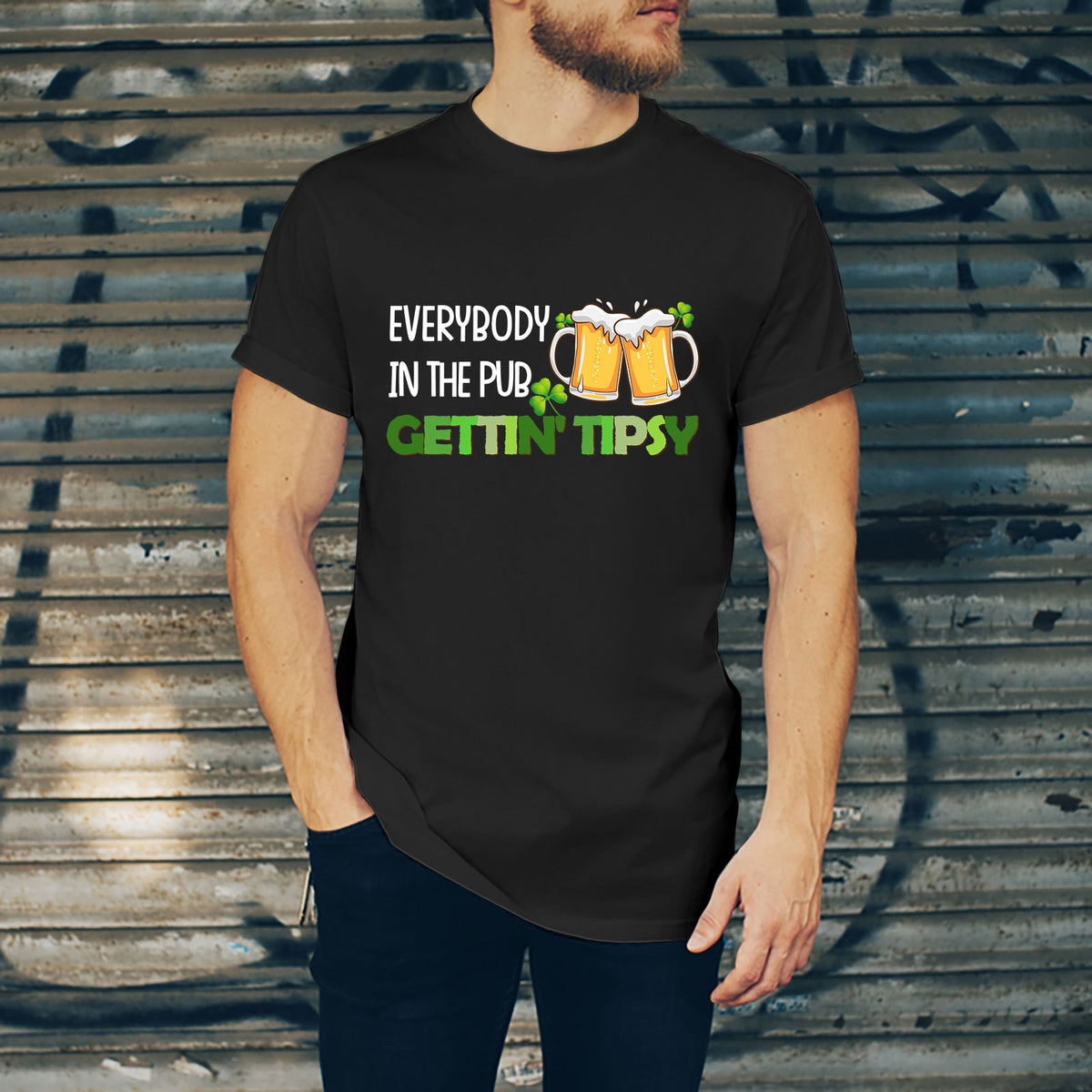 St Patrick's Day Everybody In The Pub Gettin Tipsy Shamrock TShirt